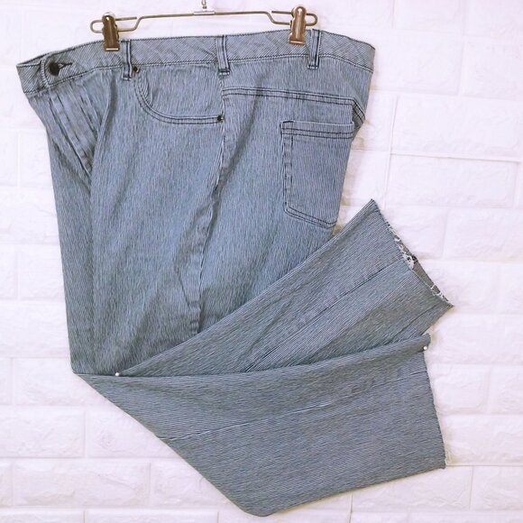 DG2 Diane Gilman Denim Mom Jeans -18WT Hickory Stripe Comfort Cropped Pants Blue - Picture 2 of 15
